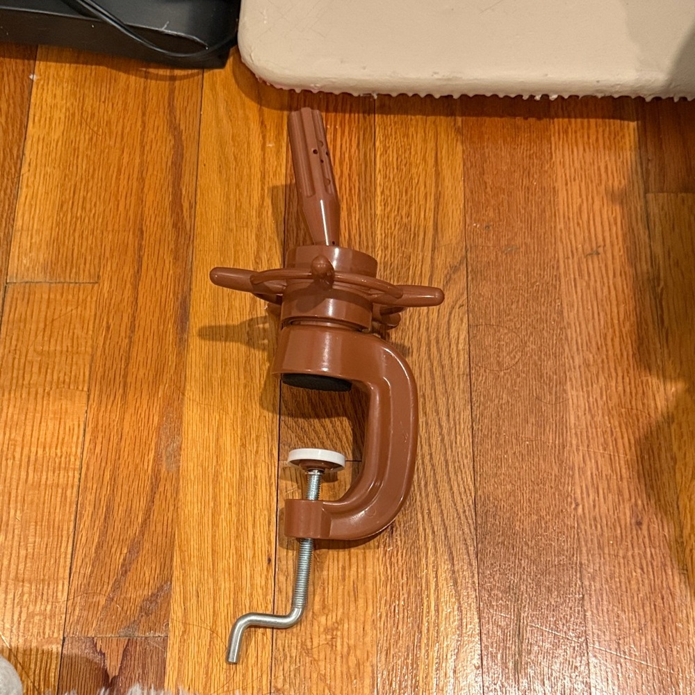 Brown Adjustable Clamp mannequin head